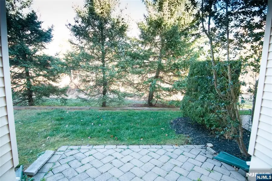 12 Farrington Plaza, Miami, NJ 08873 - Image #3