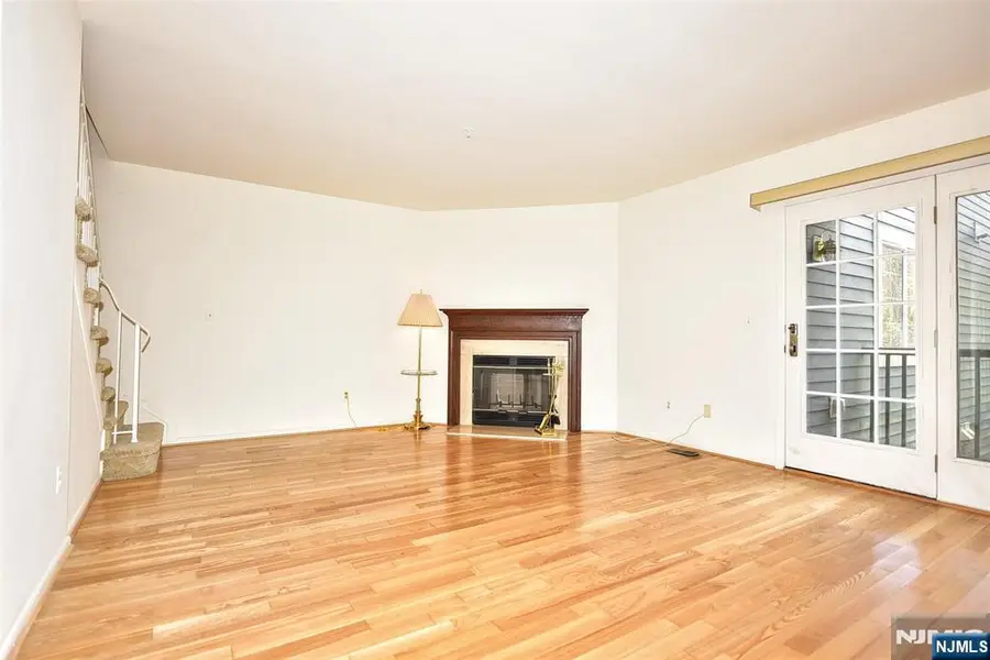 339 Cambridge Drive, Ramsey, NJ 07446 - Image #3