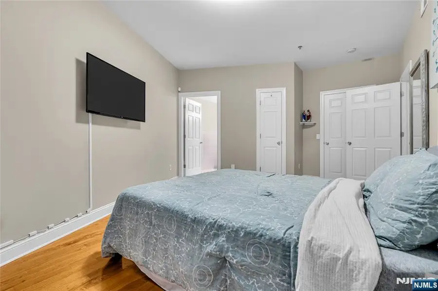 30 Austin Street 204, Newark, NJ 07114 - Image #3