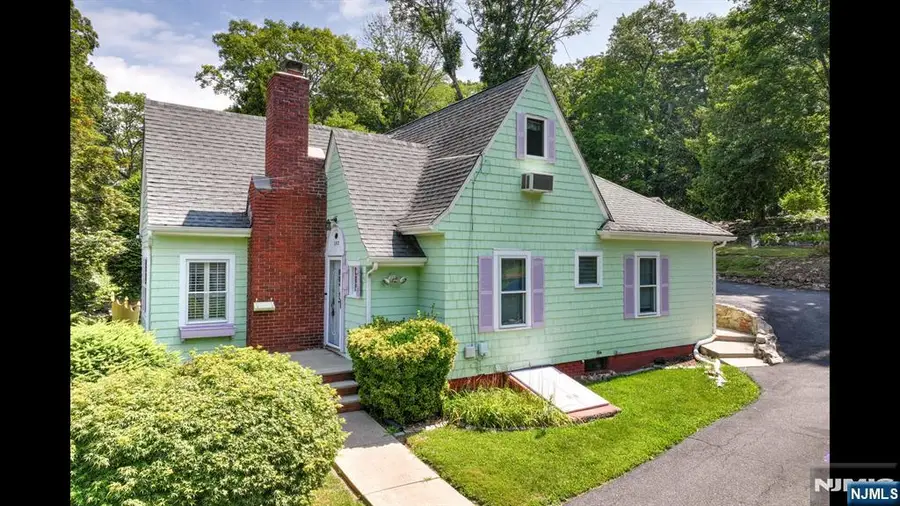 103 Woodside Avenue, Newton, NJ 07860 - Image #2