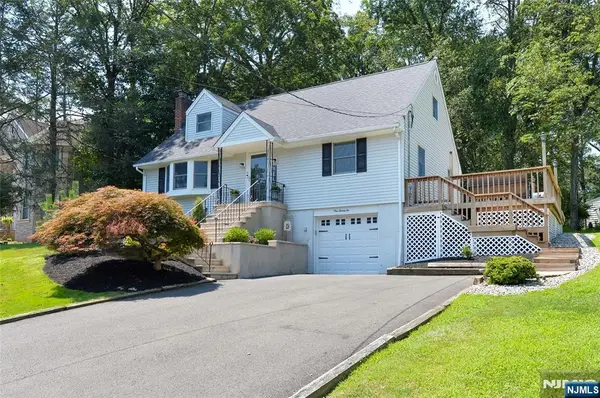 122 Balsam Road, Wayne, NJ 07470
