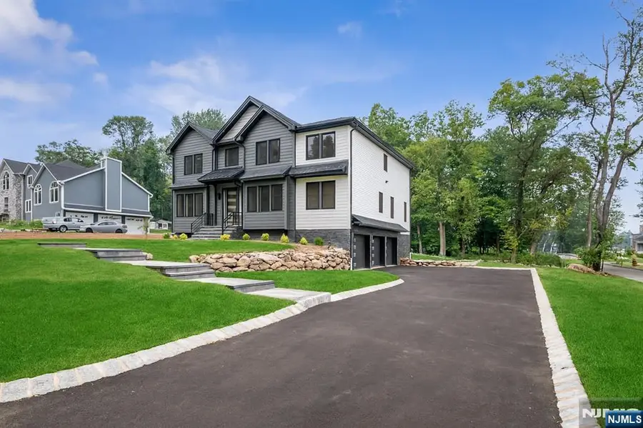 11 Eagles Nest Terrace, West Milford, NJ 07480 - Image #3