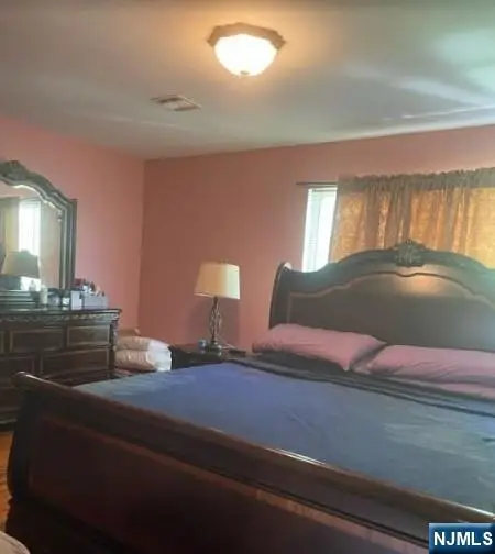 610 9th Street, Newark, NJ 07107