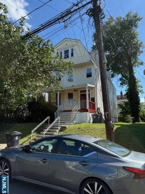 20-22 Noll Place, Newark, NJ 07106