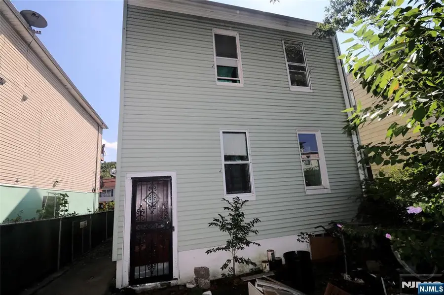 123 Columbia Avenue, Newark, NJ 07106 - #3