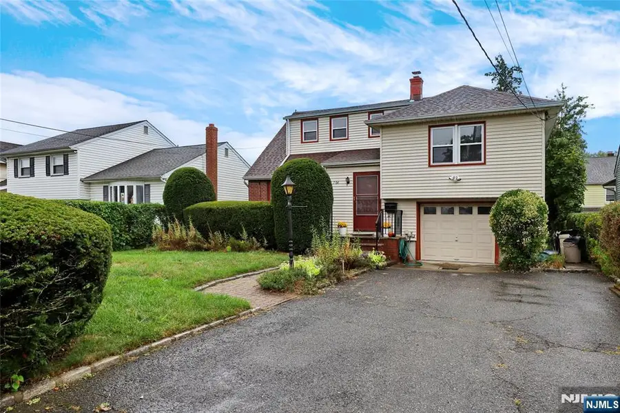 7-04 4th Street, Fair Lawn, NJ 07410 - Image #2