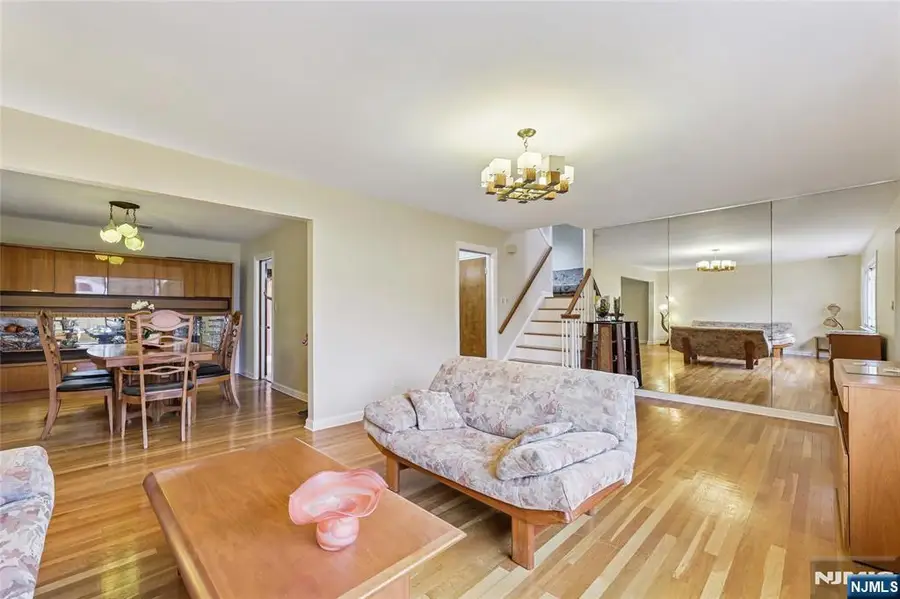 7-04 4th Street, Fair Lawn, NJ 07410 - Image #3