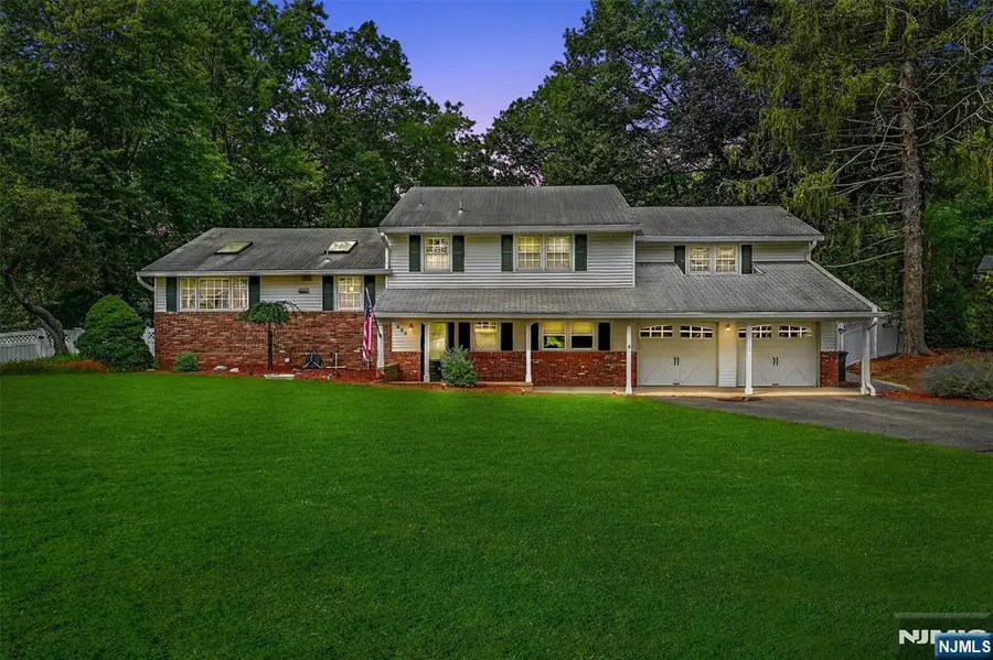820 Clauss Lane, River Vale, NJ 07675 - Image #2