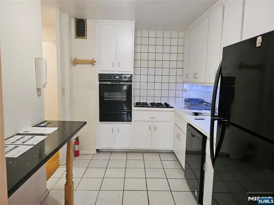 39 E 39th Street 2L, Paterson, NJ 07514 - Image #2