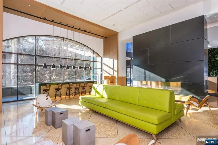 250 Gorge Road 25J, Cliffside Park, NJ 07010 - Image #3