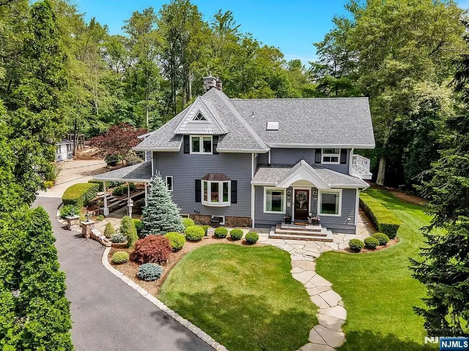 1 West Shore Road, Bloomingdale, NJ 07403 - Image #1