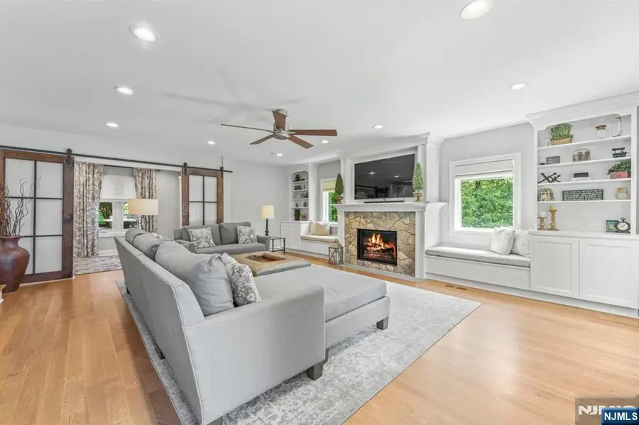 1 West Shore Road, Bloomingdale, NJ 07403 - Image #2