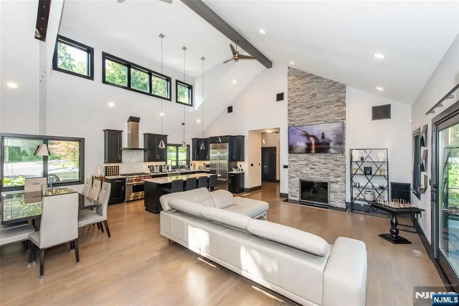 82 Fells Road, Essex Fells, NJ 07021 - Image #2