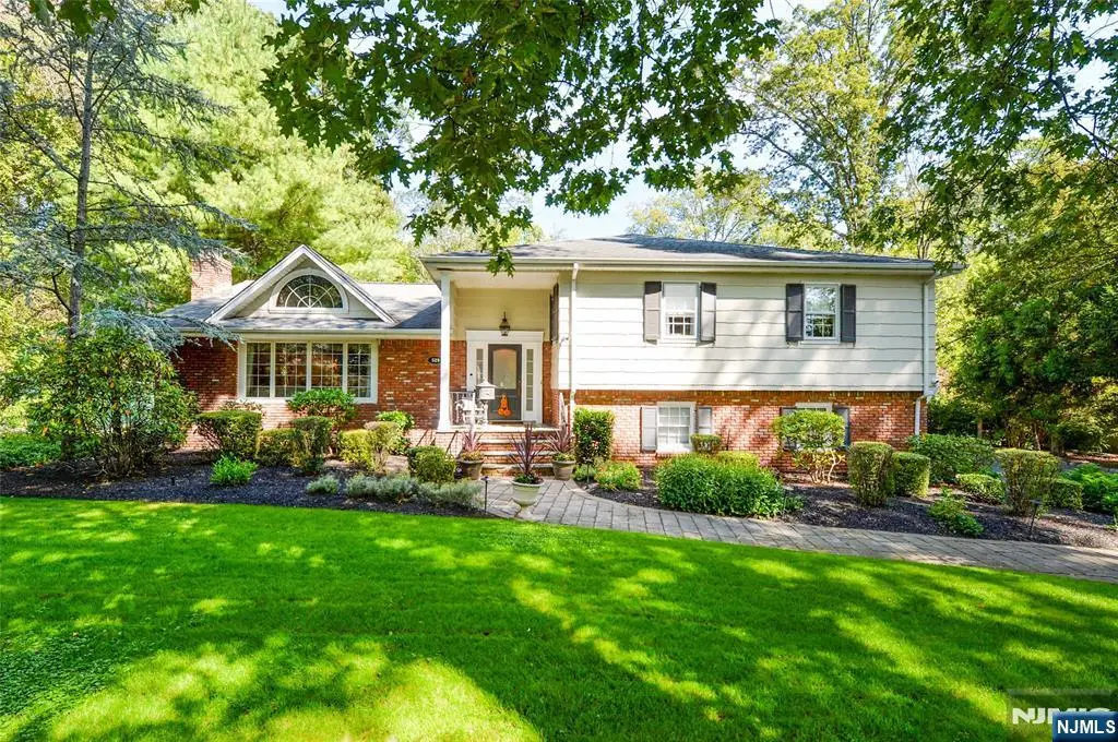 529 Covington Place, Wyckoff, NJ 07481 - Image #1