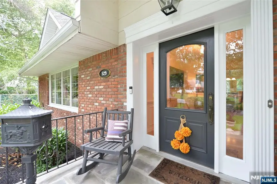 529 Covington Place, Wyckoff, NJ 07481 - Image #3