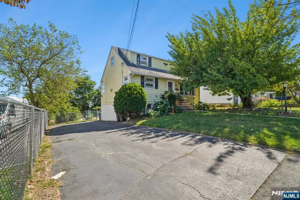 19 Mayfair Place, Clifton, NJ 07013 - Image #1