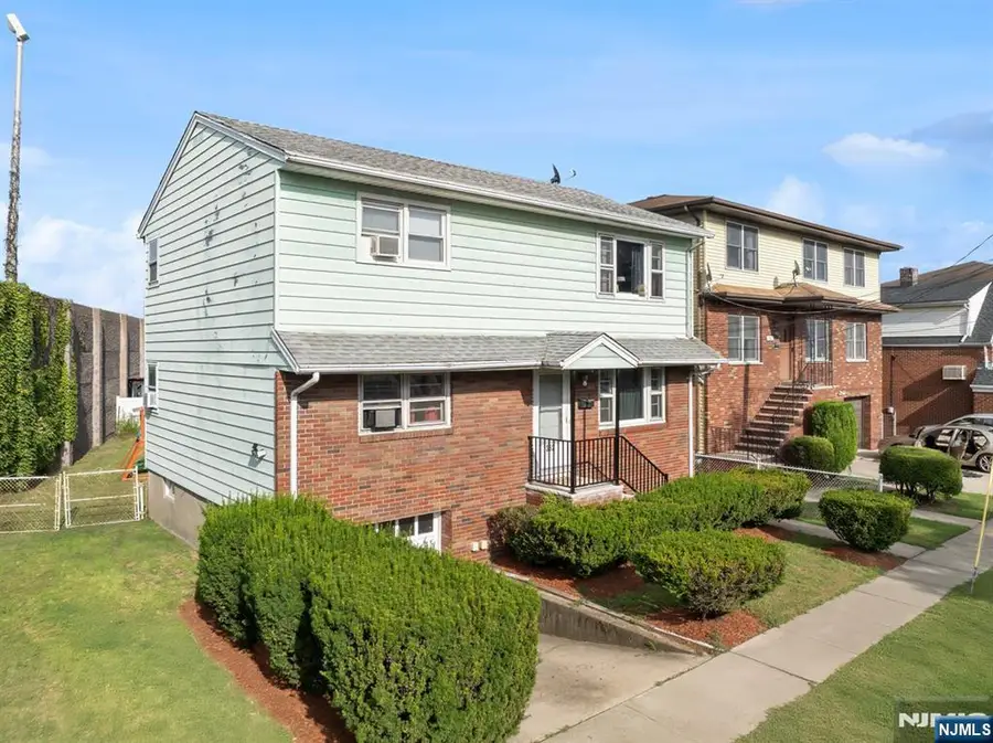352 Chestnut Avenue, South Hackensack, NJ 07606 - Image #2