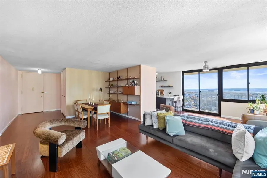 200 Winston Drive 2403, Cliffside Park, NJ 07010 - Image #2