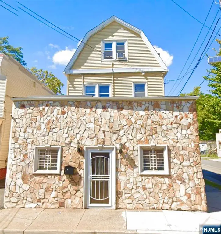 315 Coit Street, Irvington, NJ 07111 - Image #1