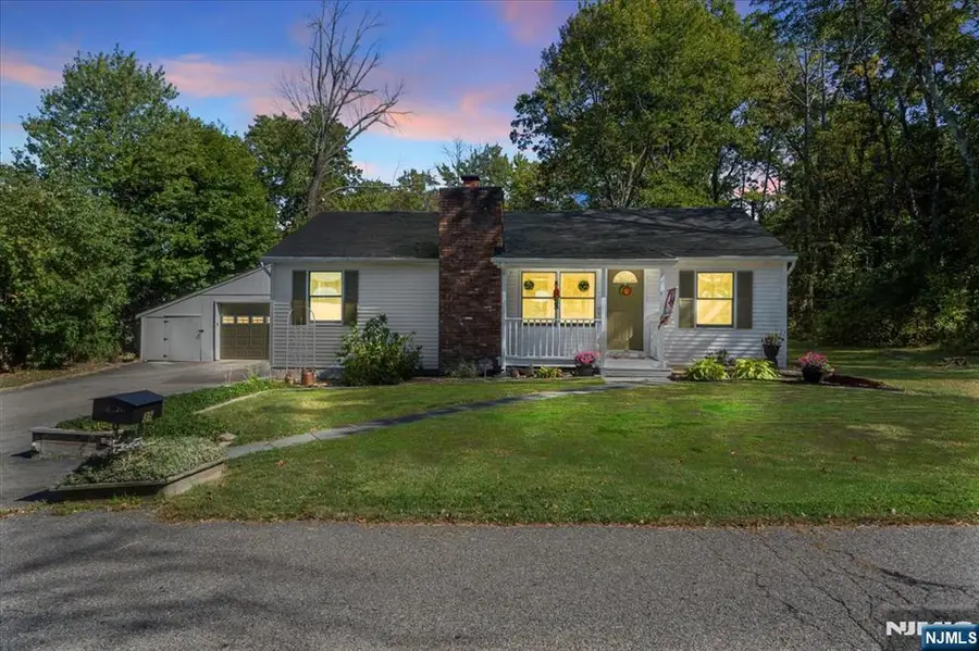 35 Vine Avenue, West Milford, NJ 07480 - #3