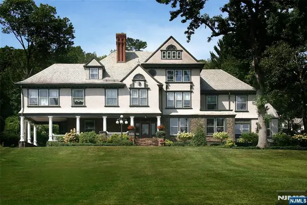 74 Mountain Avenue, Montclair, NJ 07042