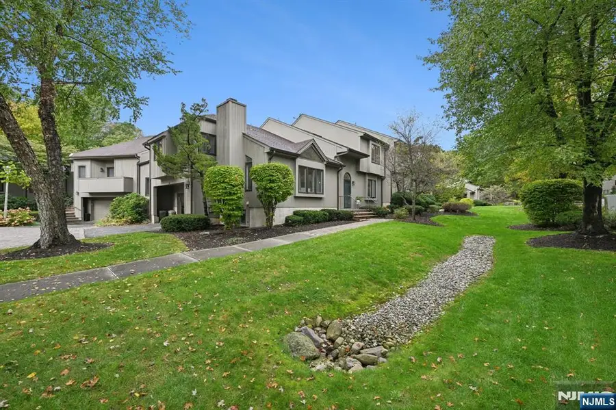 8 Sherwood Drive, Mountain Lakes, NJ 07046 - Image #2
