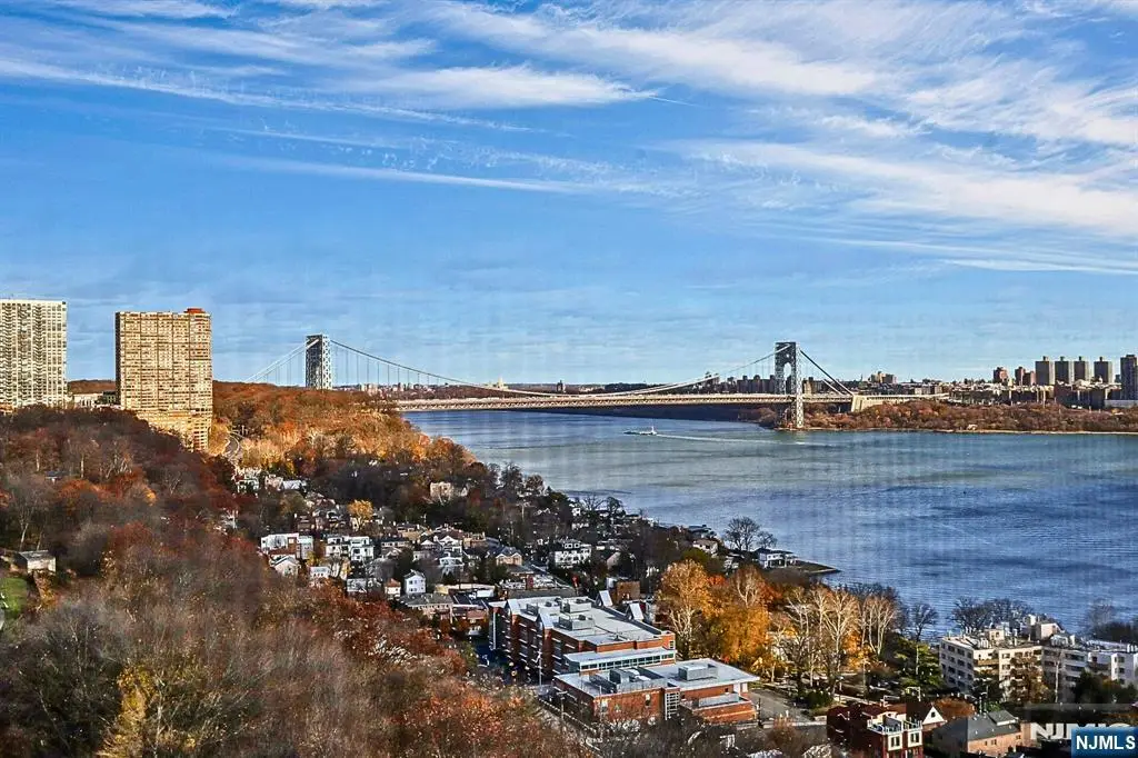 5 Horizon #907, Fort Lee, NJ 07024 - Image #1