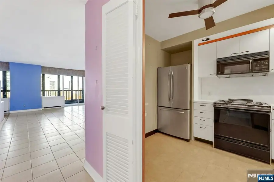 5 Horizon #907, Fort Lee, NJ 07024 - Image #2