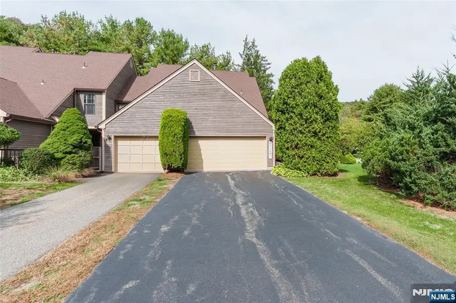 7 New Bedford Road H, West Milford, NJ 07480 - Image #2