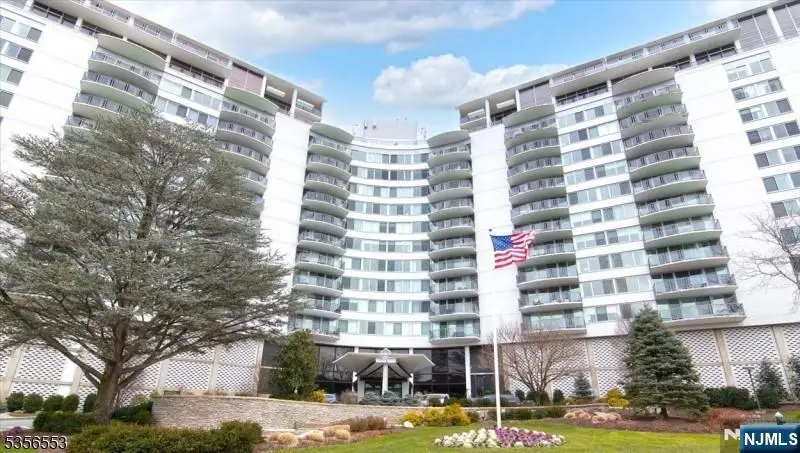 1 Claridge Drive 123, Verona, NJ 07044 - Image #2