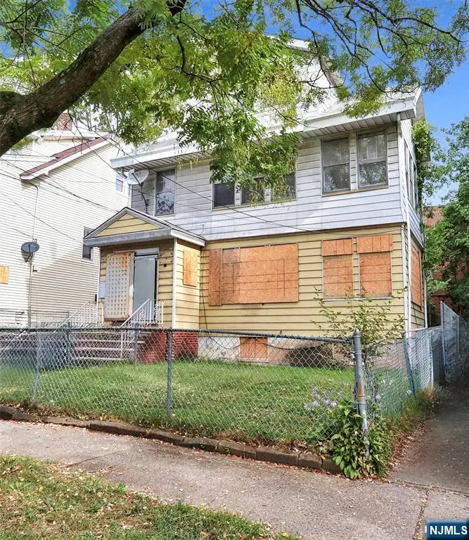 203-205 Hansbury Avenue, Newark, NJ 07112 - #1