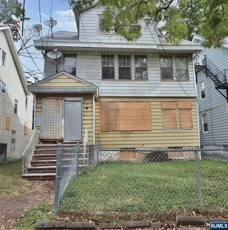 203-205 Hansbury Avenue, Newark, NJ 07112 - #2