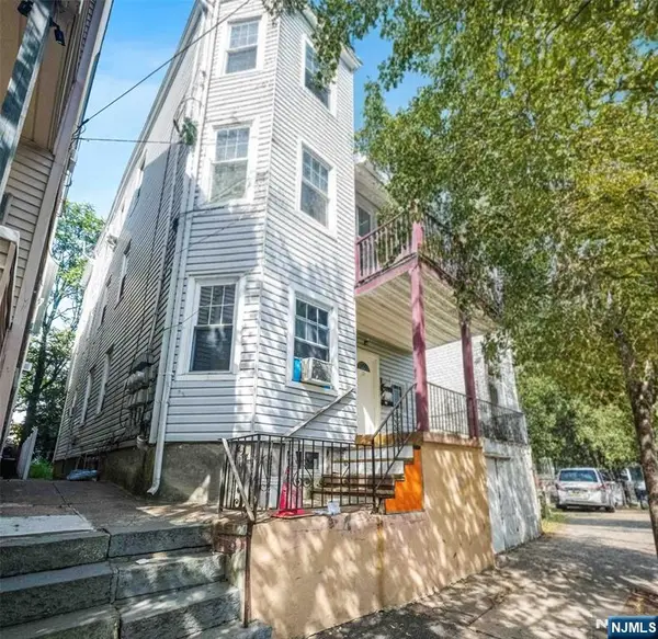 13 Garrison Street, Paterson, NJ 07522