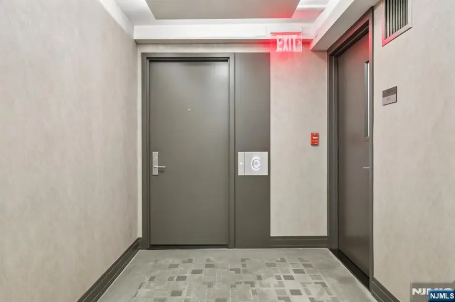 1500 Palisade Avenue 27C, Fort Lee, NJ 07024 - #3