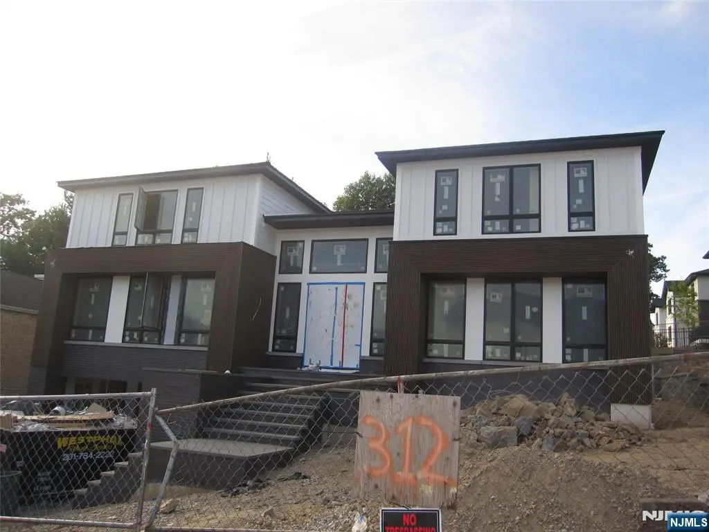 312 Bolz Street, Englewood Cliffs, NJ 07632 - Image #1