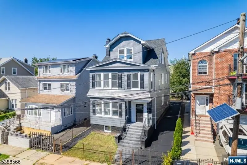 21 Huntington, Newark, NJ 07112 - Image #2