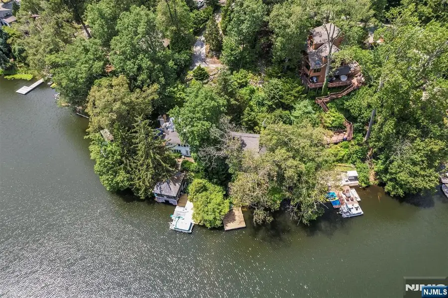 151 Pine Tree Road, Bloomingdale, NJ 07403 - Image #3