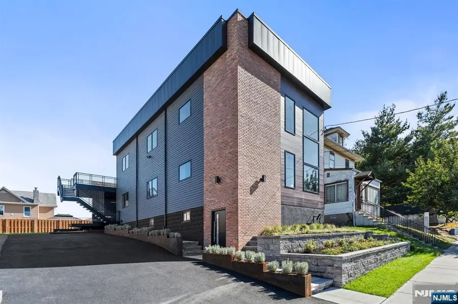 246-248 Cortlandt Street, Belleville, NJ 07109 - Image #2