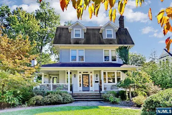 44 Fairmount Road, Ridgewood, NJ 07450