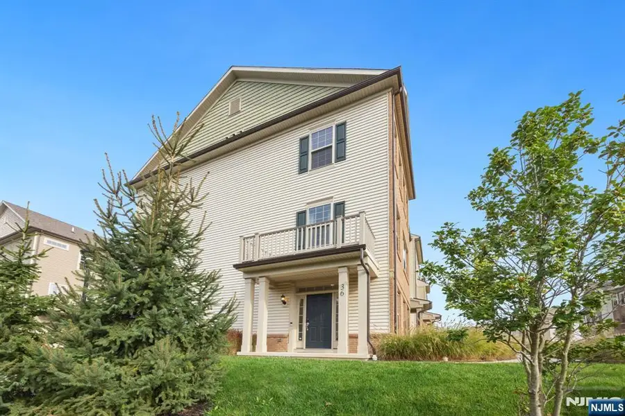 36 Cortland Court, Livingston, NJ 07039 - Image #2