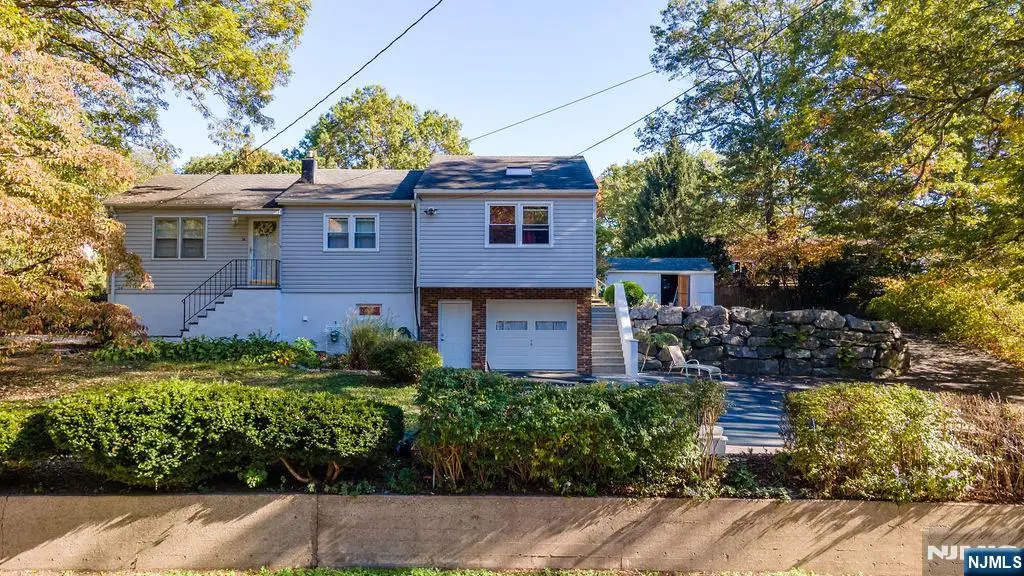 54 Reidy Place, Hewitt, NJ 07421 - Image #1