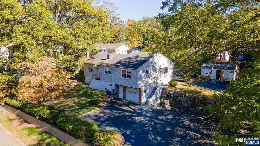 54 Reidy Place, Hewitt, NJ 07421 - Image #3