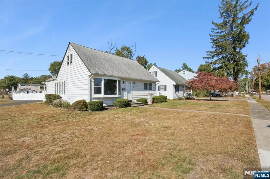 72 Central Avenue, Pompton Lakes, NJ 07442 - Image #2