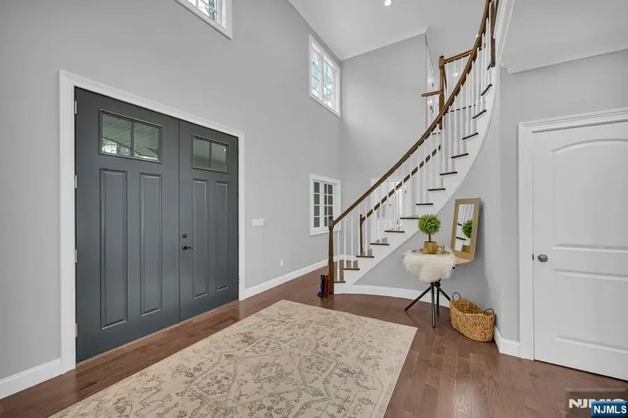 466 White Oak Ridge Road, Millburn, NJ 07078 - Image #3