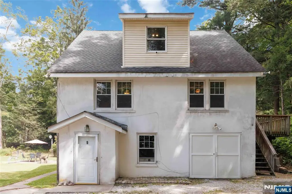 5 Fanwood Court, Upper Greenwood Lake, NJ 07421 - Image #1