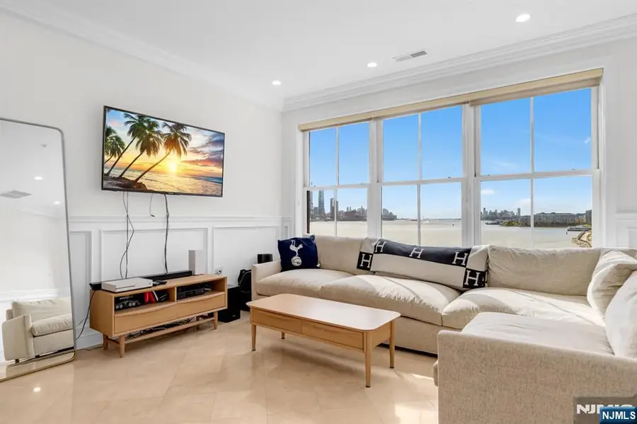 22 Ave At Port Imperial 403, West New York, NJ 07093 - Image #3