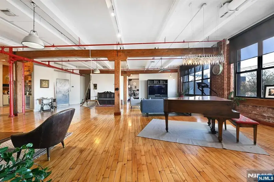 1620 Manhattan Avenue C3, Union City, NJ 07087 - #2