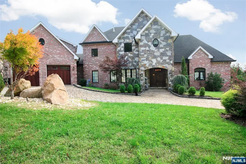 51 Columbus Avenue, Totowa, NJ 07512 - Image #1