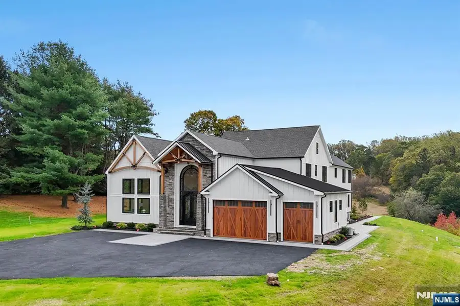 465 Cherry Lane, Mendham, NJ 07945 - Image #2