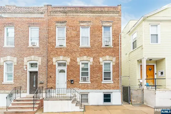 577 N 9th Street, Newark, NJ 07107